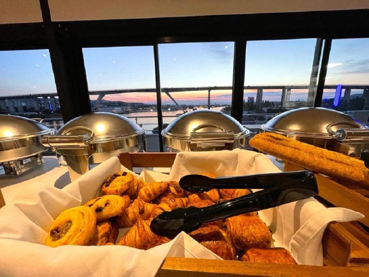 Golden Tulip Hotel & Rooftop Martigues Provence Extérieur photo