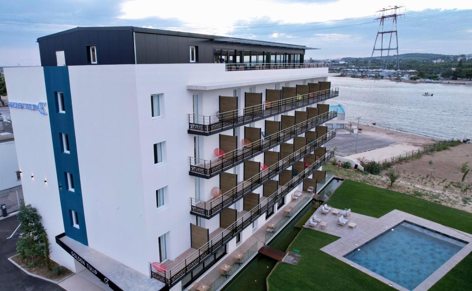 Golden Tulip Hotel & Rooftop Martigues Provence Extérieur photo