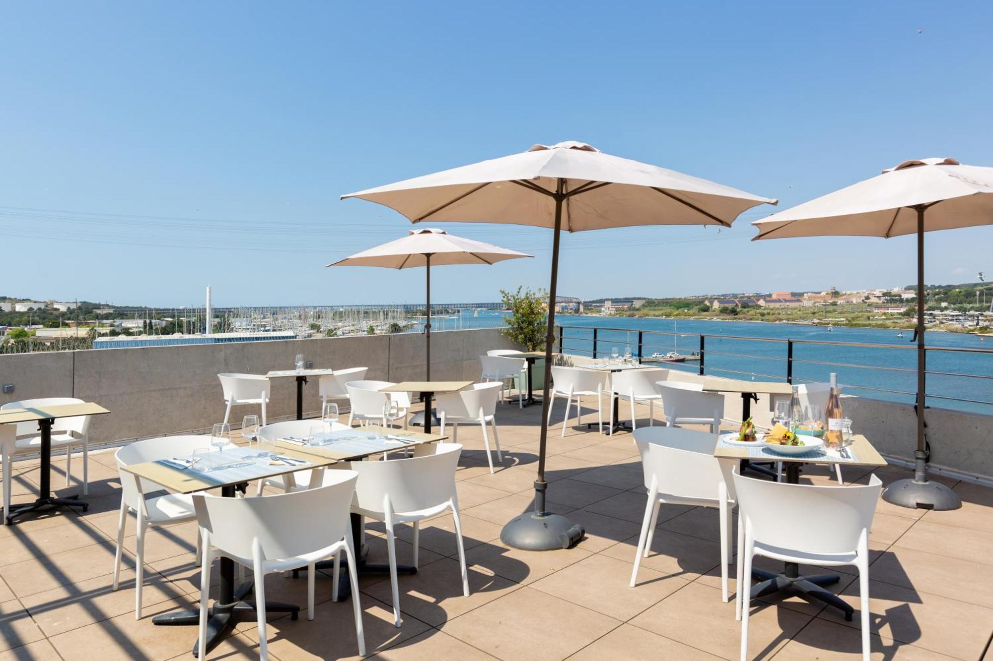 Golden Tulip Hotel & Rooftop Martigues Provence Extérieur photo