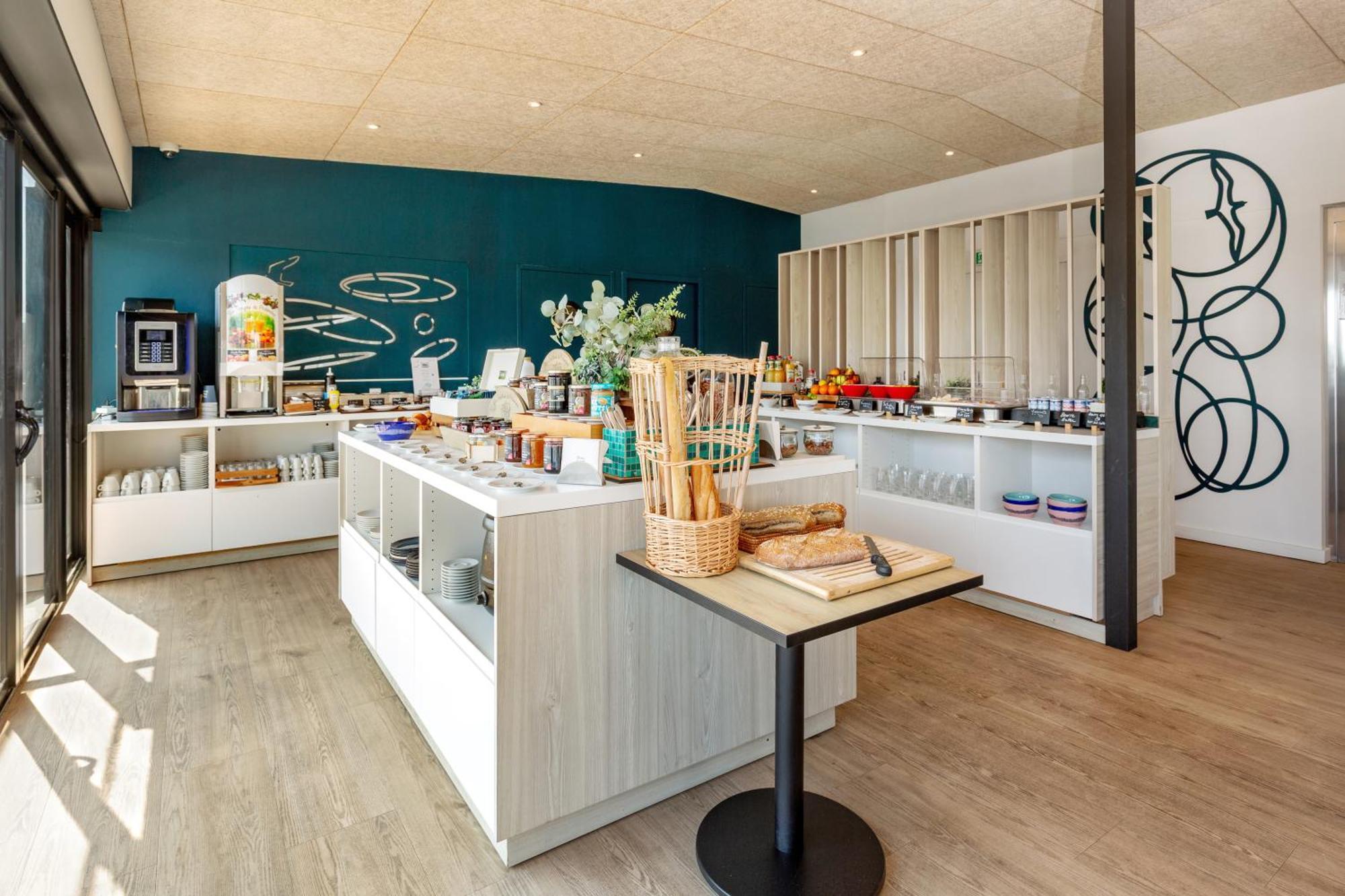 Golden Tulip Hotel & Rooftop Martigues Provence Extérieur photo