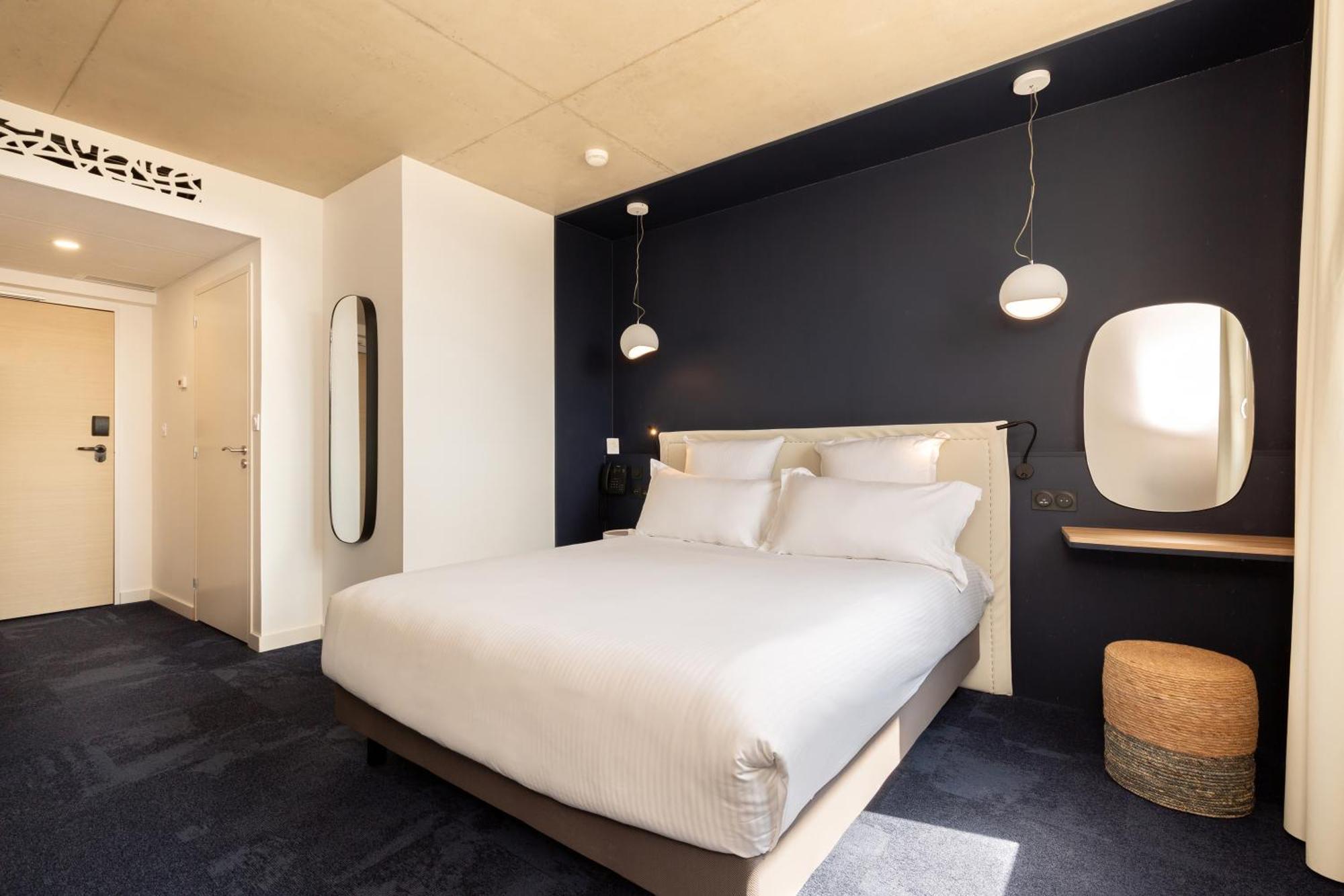 Golden Tulip Hotel & Rooftop Martigues Provence Extérieur photo