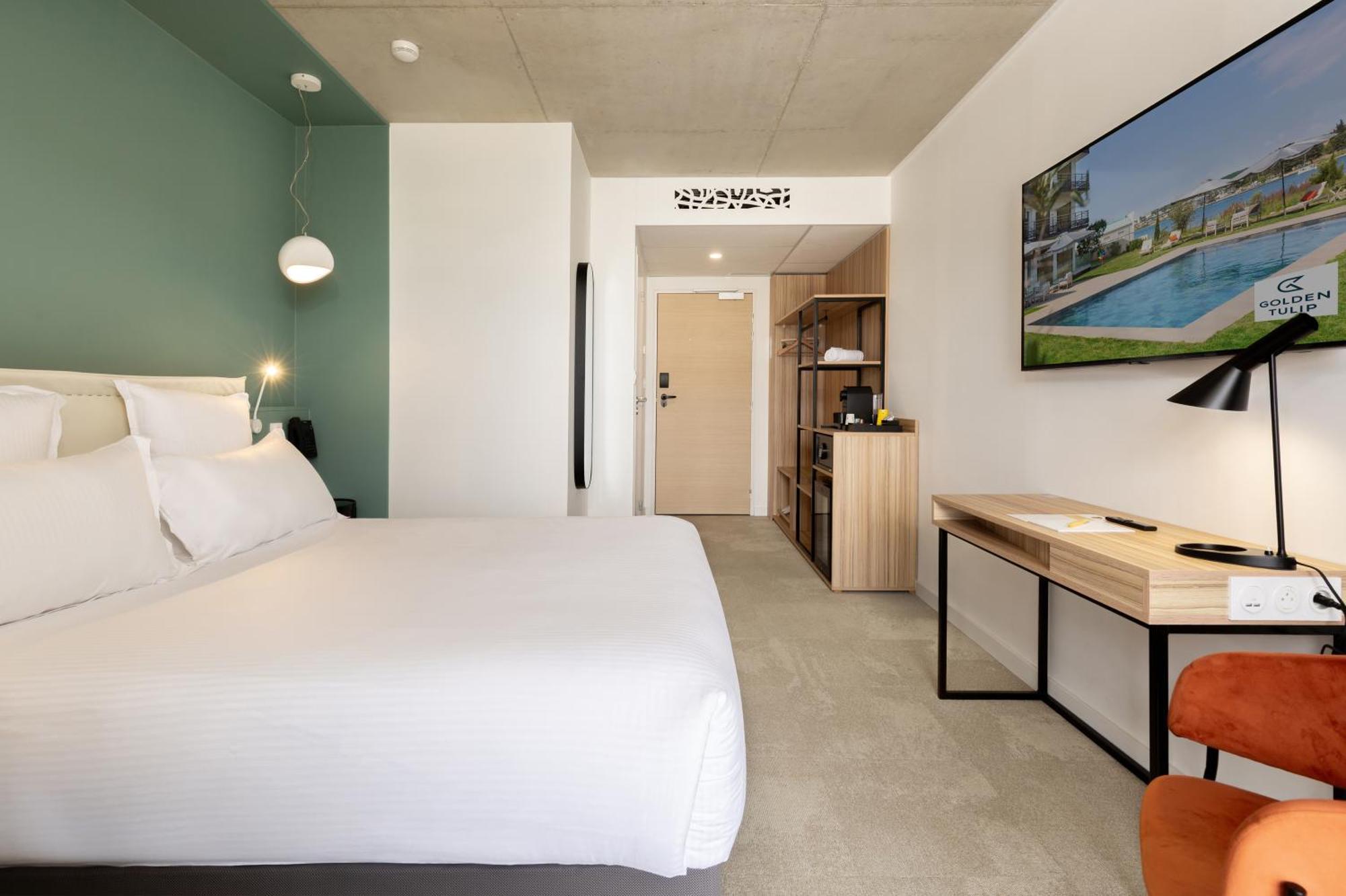 Golden Tulip Hotel & Rooftop Martigues Provence Chambre photo
